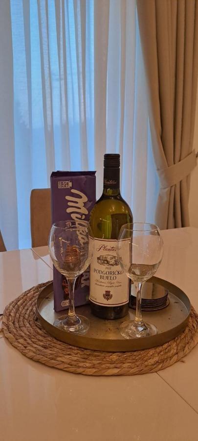 Lux Apartment Jovanovic Tivat Luaran gambar